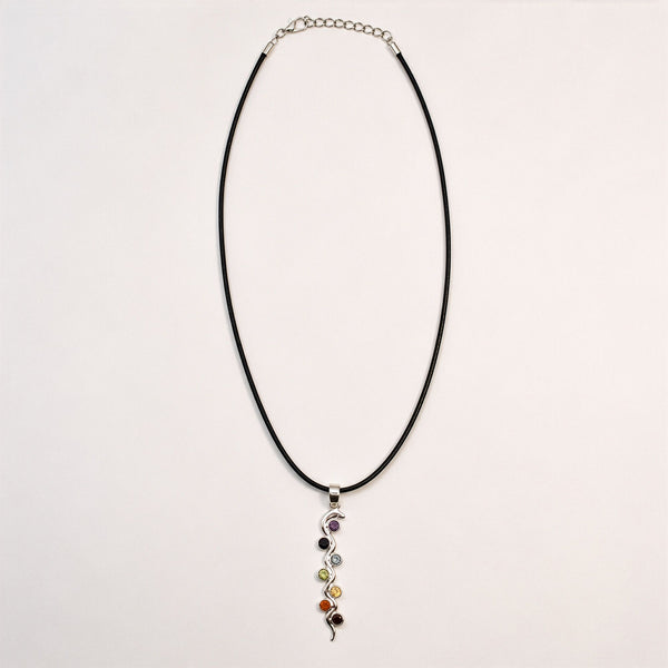 Collier Serpent des 7 Chakras – Pendentif argenté