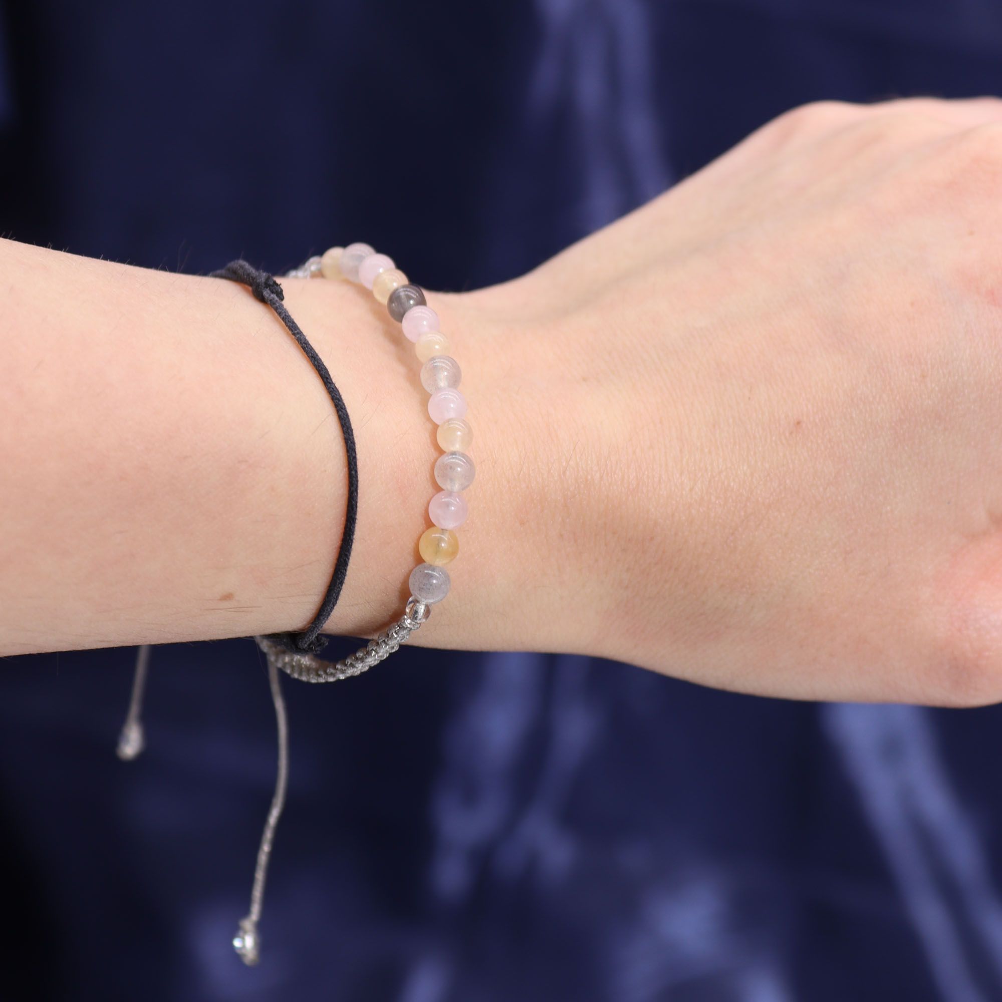 Bougie zodiaque des Gémeaux avec bracelet en pierres précieuse