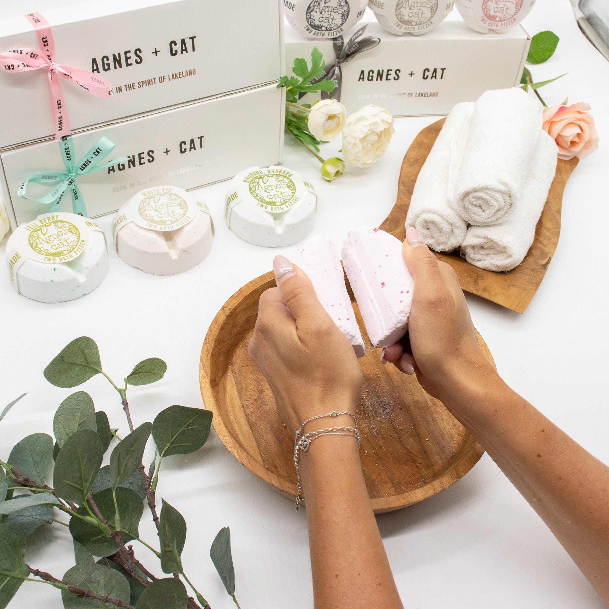 Coffret cadeau de bombes de bain Agnes+Cat – Sélection Lake District